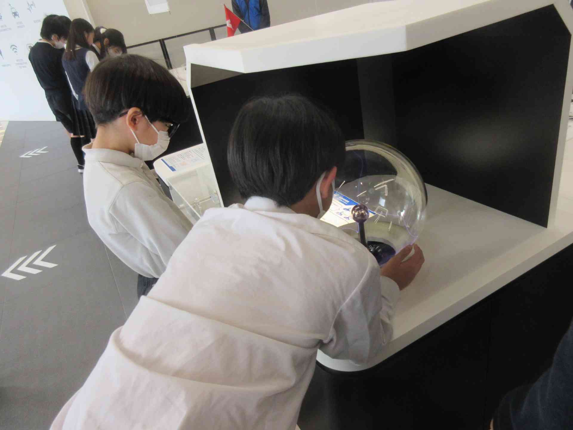 8fb3a093-f974-4bc3-81f5-bebd52eedd8b